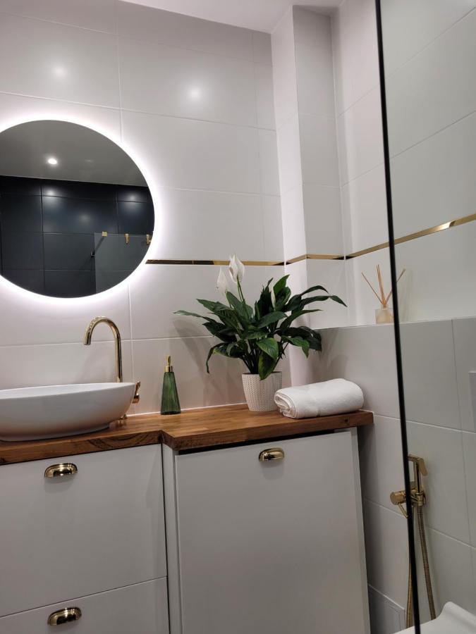 Apartament W Centrum Rowna 10 Kielce Buitenkant foto